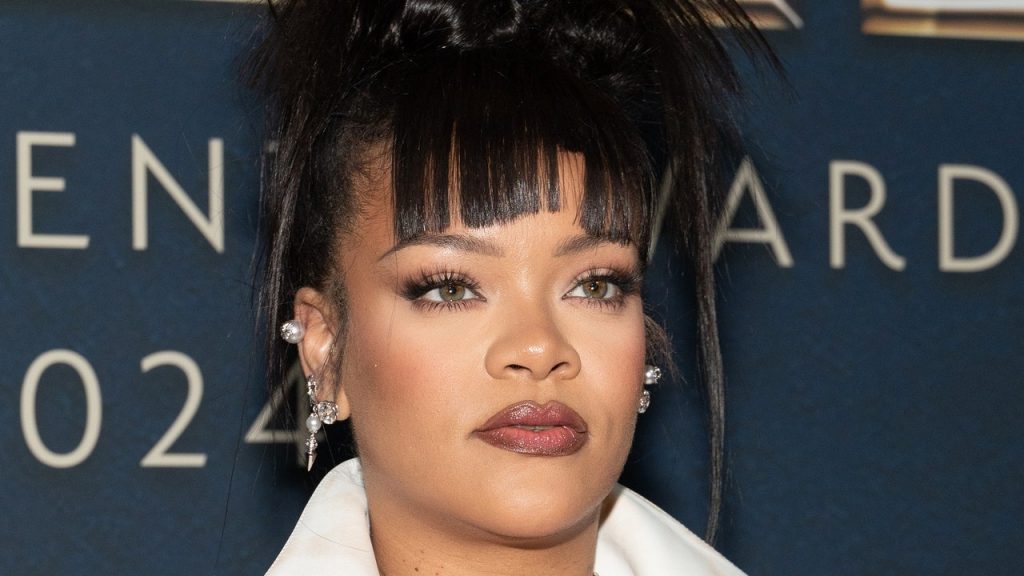 Rihanna Tricked Me Into Thinking She Got a Spiky Ombré Mullet