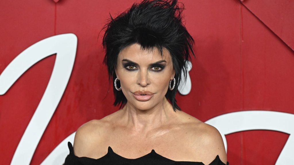 Lisa Rinna's Wigs Were the Real Star of Paris Couture Week