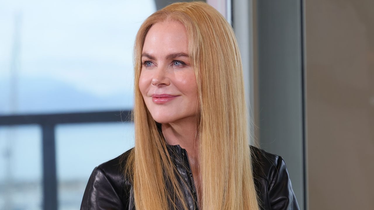 Nicole Kidman, ผมสั้น, สีแดงสด, เซอร์ไพรส์