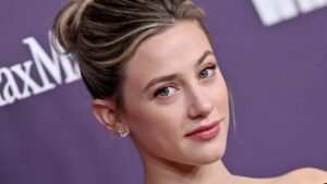 Lili Reinhart, ไม่มีผมบลอนด์