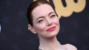Emma Stone, Bixie, ตัดผม