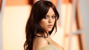 Jenna Ortega, ทรงผม, ลุคชุ่มน้ำ, แกรนจ์