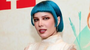 Halsey, ผมสีน้ำเงิน, เปลี่ยนลุค