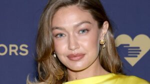 Gigi Hadid, Matte Black Mini Bob, เปลี่ยนลุคผม