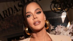 Khloé Kardashian, วาเลนไทน์, เล็บ, แรงบันดาลใจ