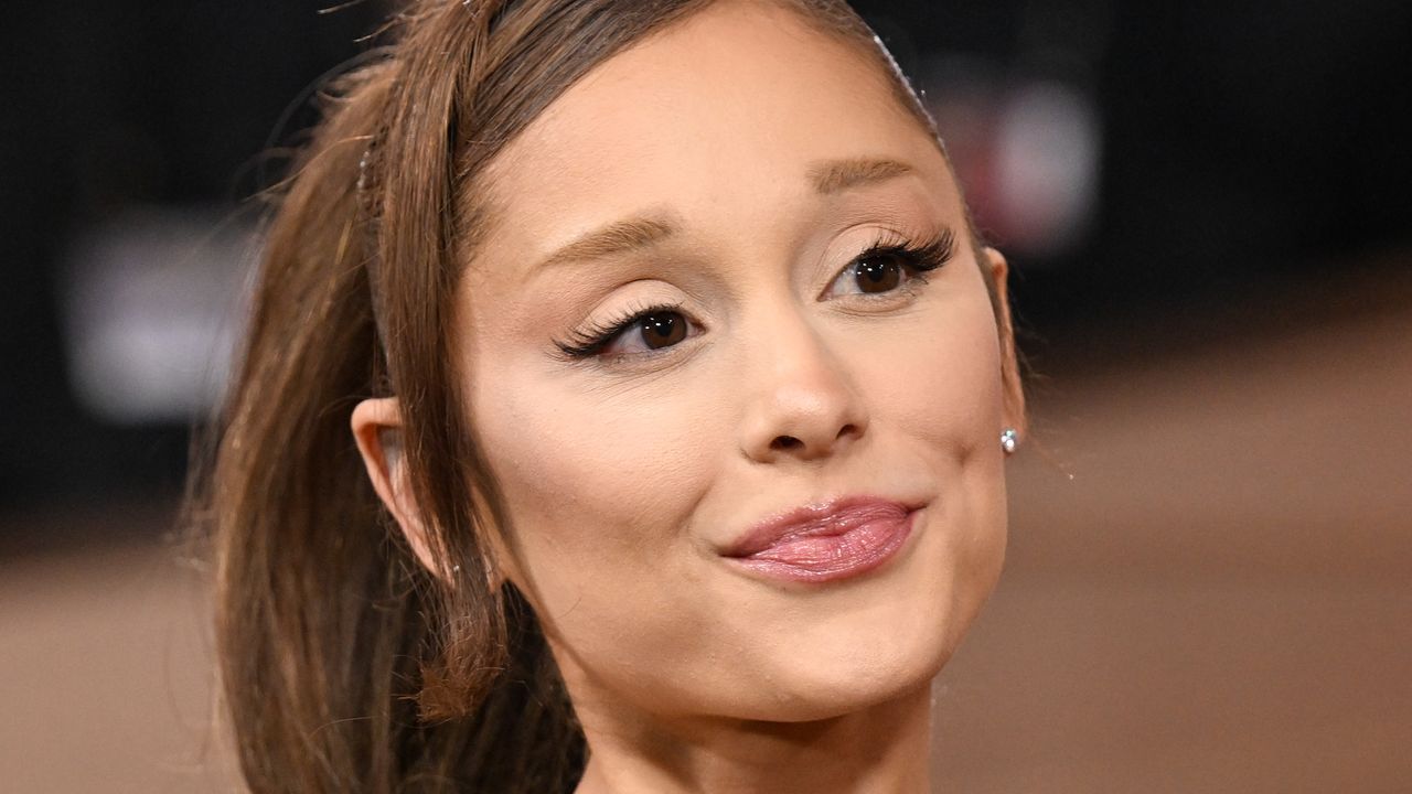 Ariana Grande, เทรนด์, ผ้าคาดหัว, เปลือกเต่า