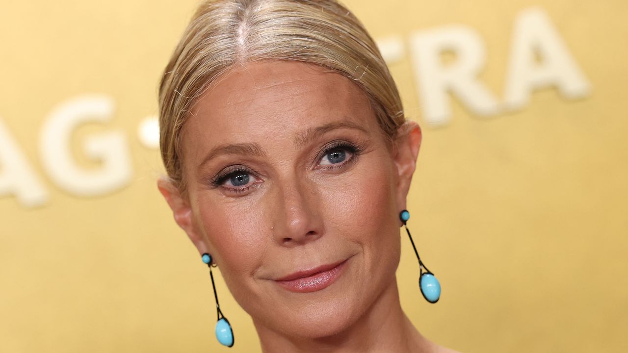Gwyneth Paltrow, สีเล็บ, เดรสดอกไม้, รูปภาพ